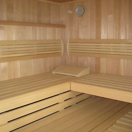 아파트 Appartementhaus Westwind 부숨