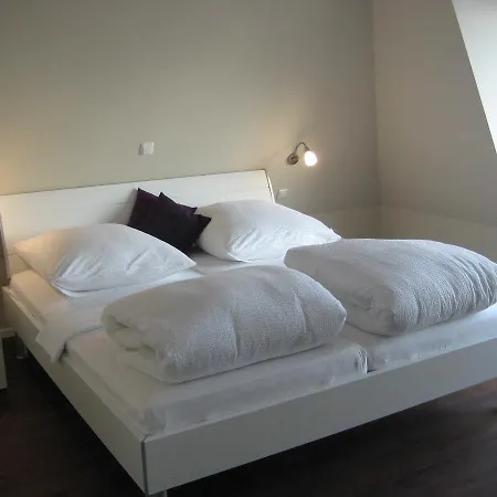 Appartementhaus Westwind 부숨